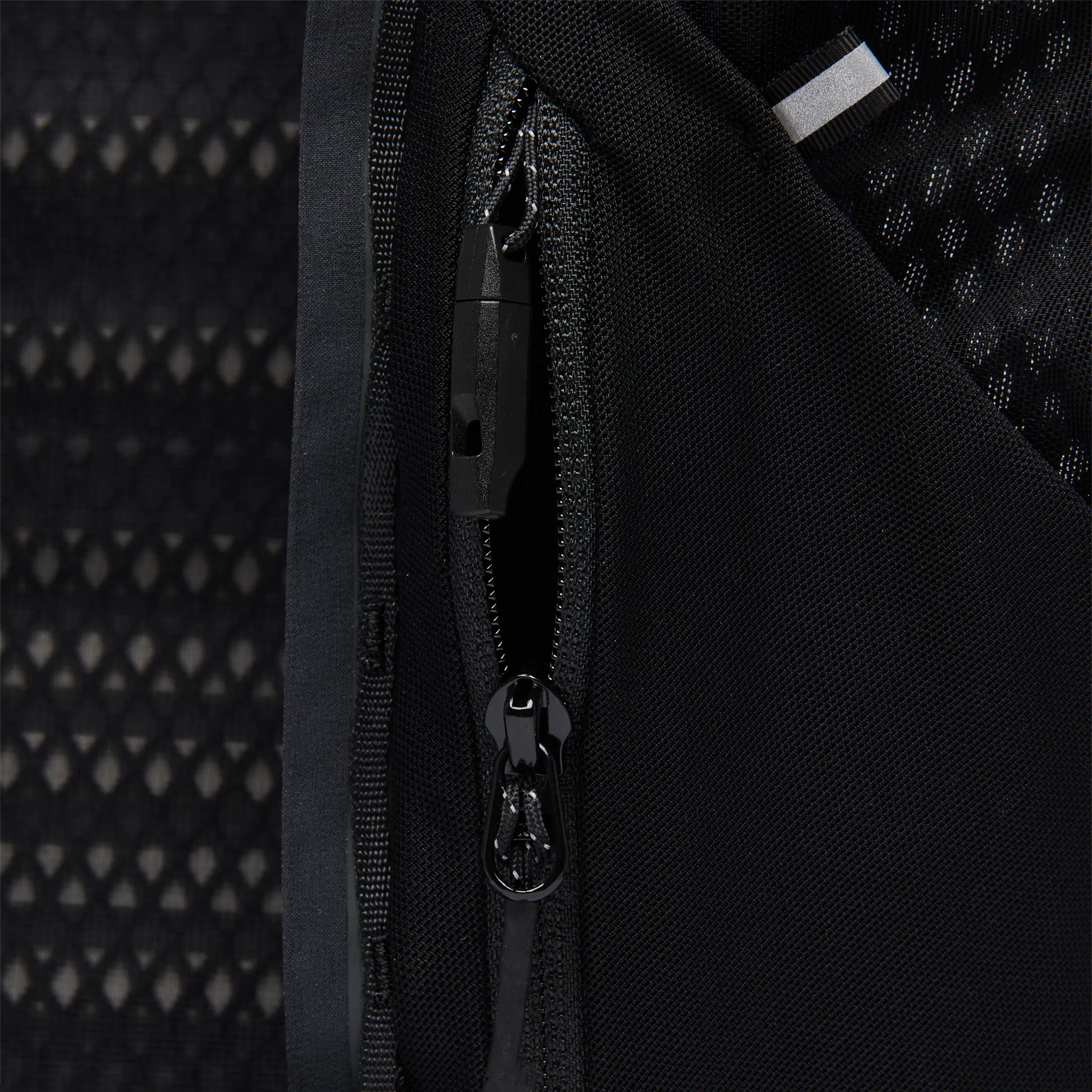 BLACK DIAMOND DISTANCE 22 BACKPACK