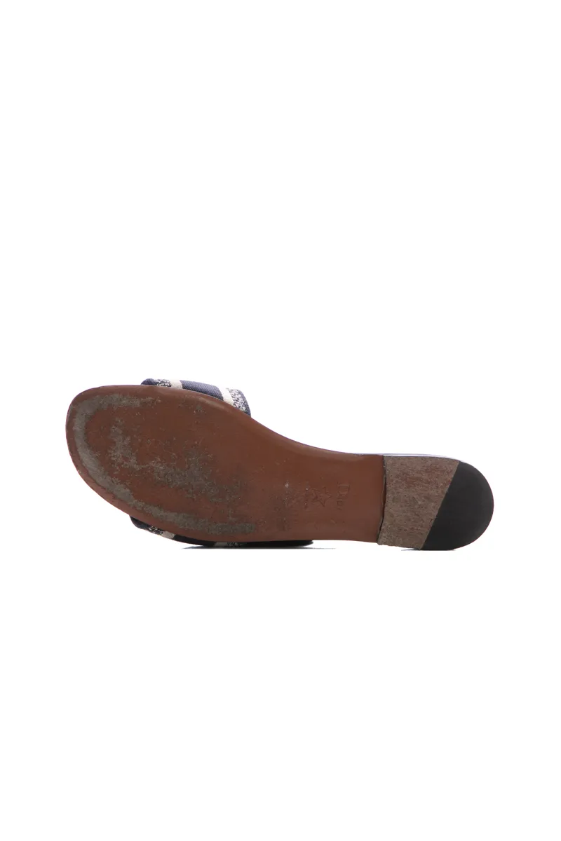 Dway Slide Sandals - Size 42
