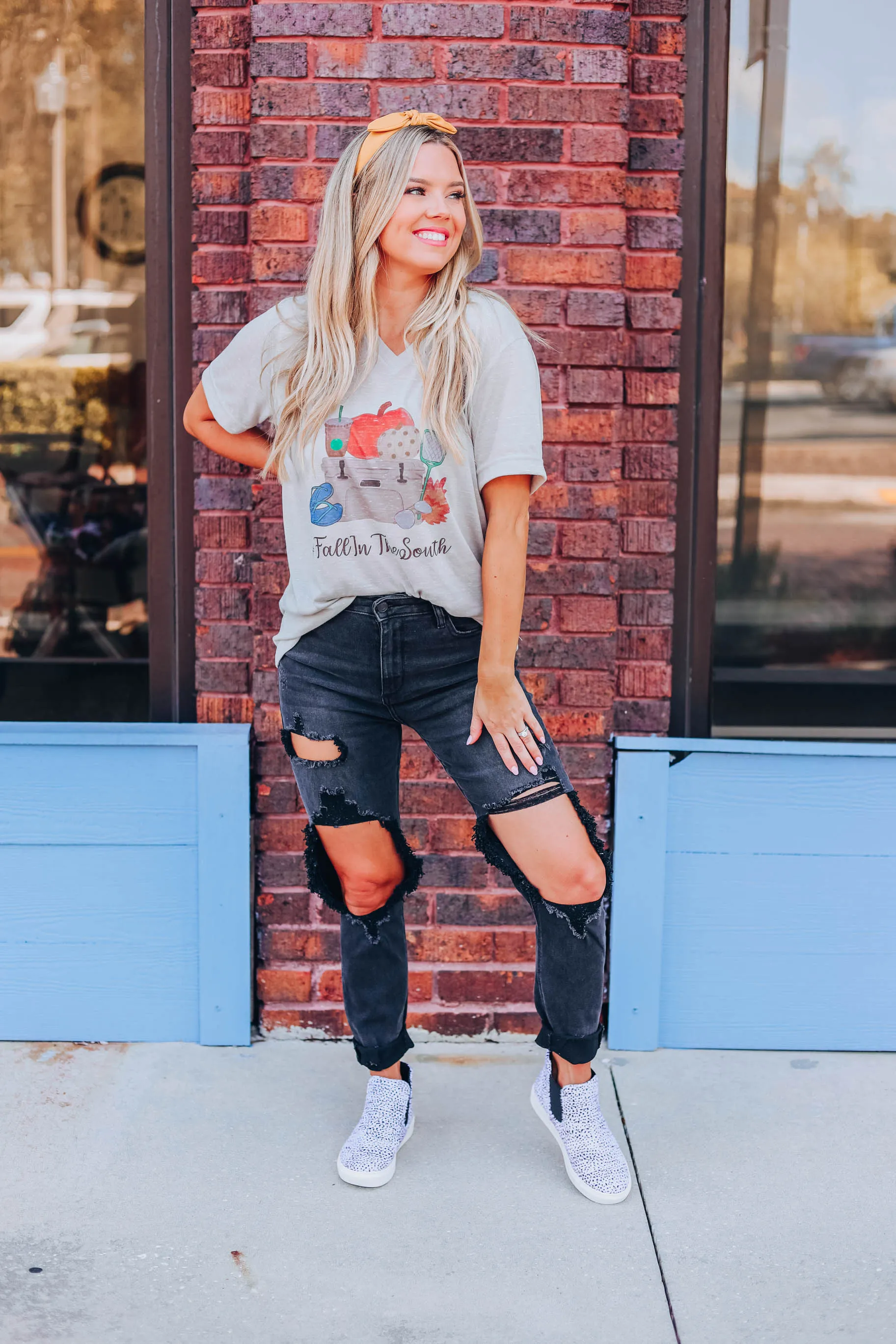 Fall In The South Graphic Tee-WHS