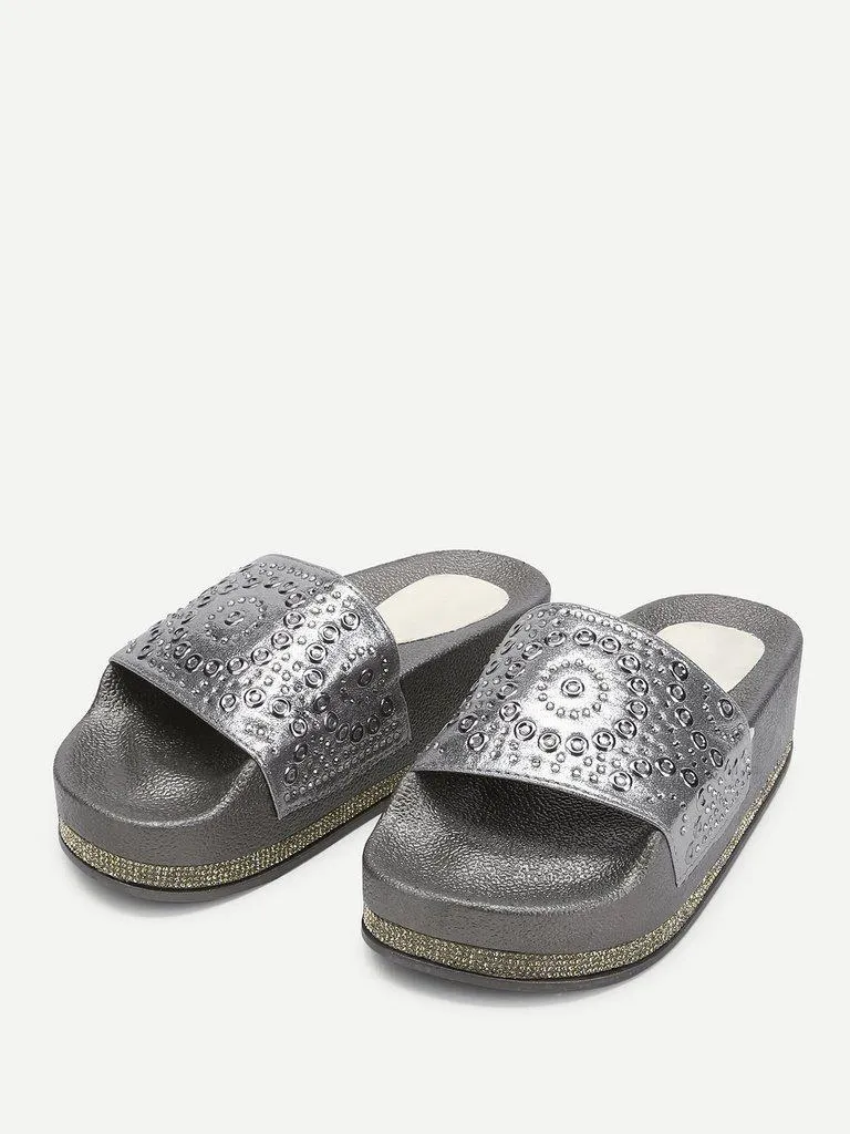 Geometric Pattern Flatform Sandals