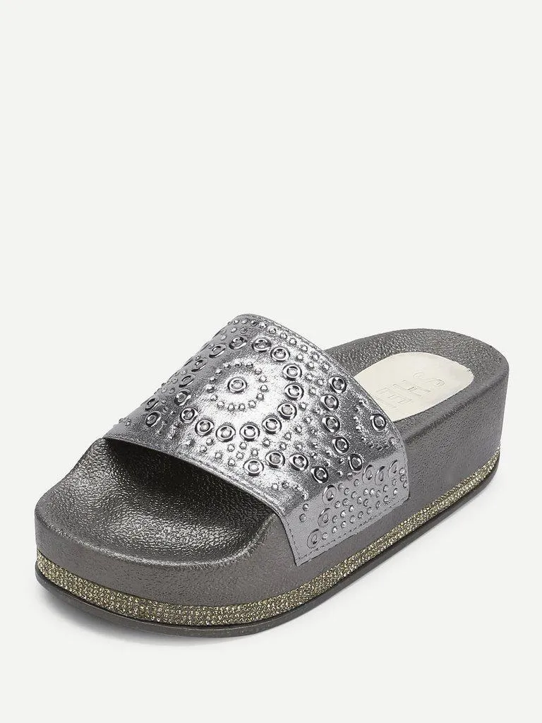 Geometric Pattern Flatform Sandals