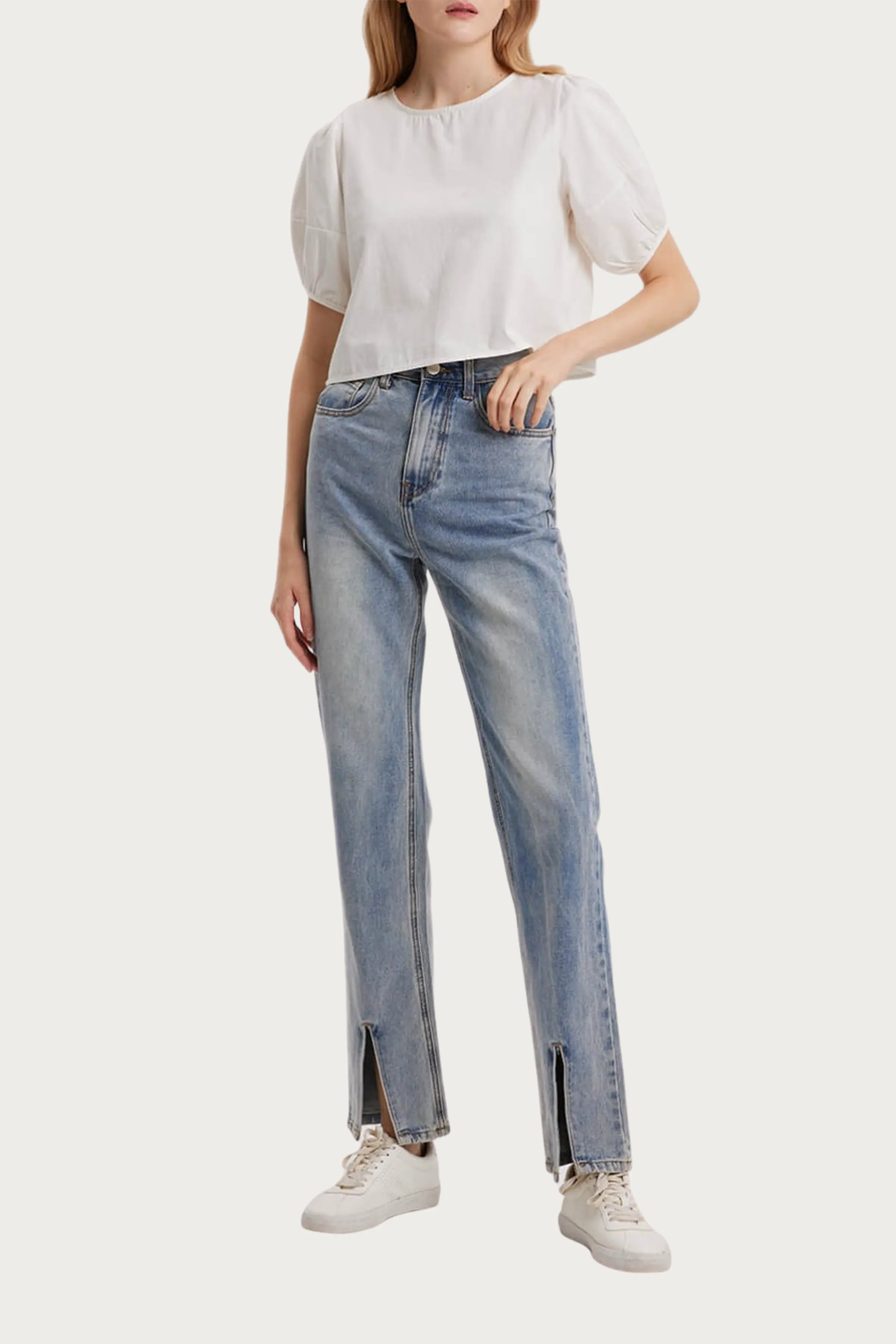HIGH-RISE SPLIT HEM JEANS
