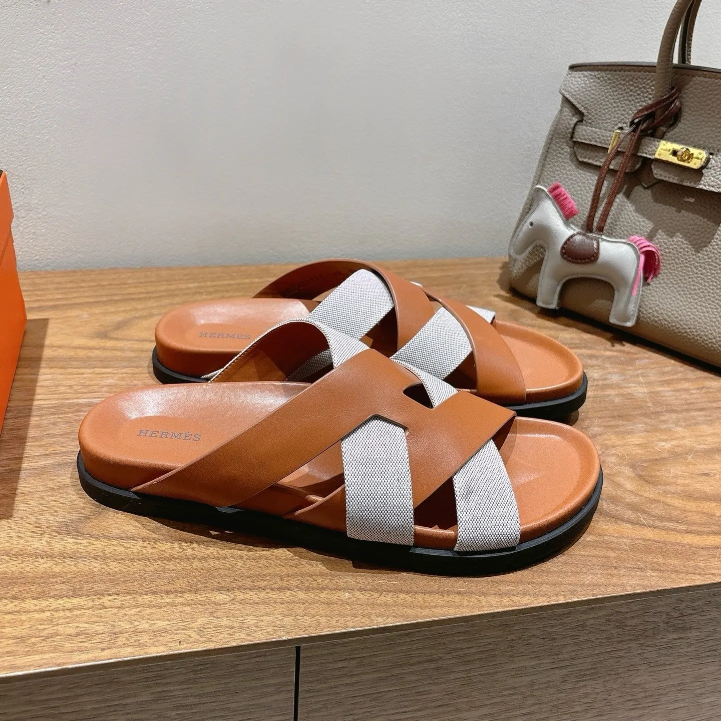 HM 25 Kazimir Sandal Calfskin Canvas