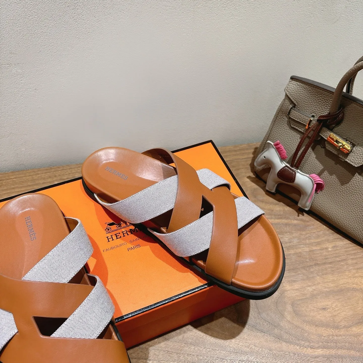 HM 25 Kazimir Sandal Calfskin Canvas