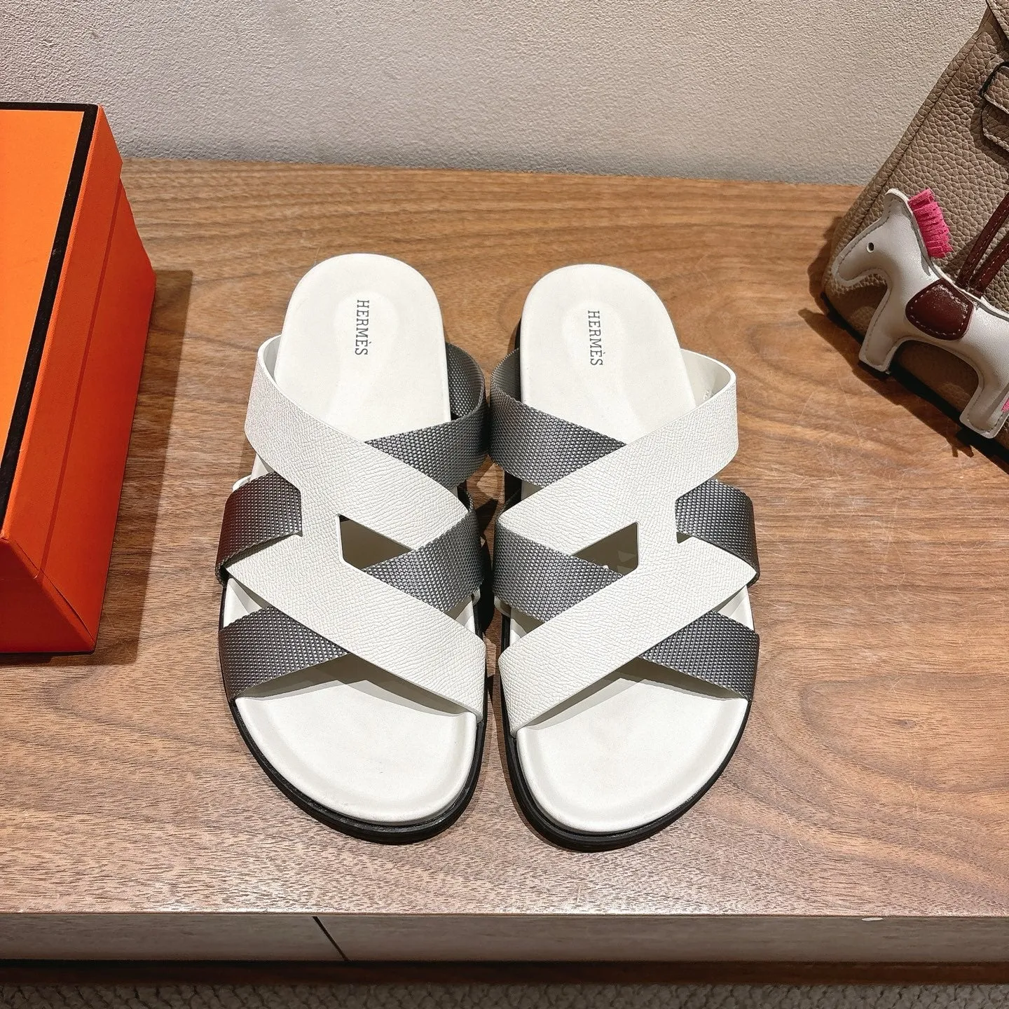 HM 25 Kazimir Sandal Calfskin Canvas
