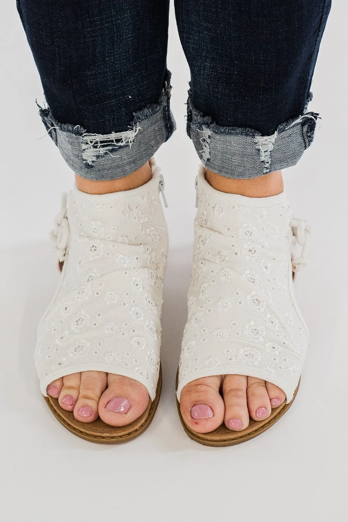 Luxe & Mix Lola Sandals- White