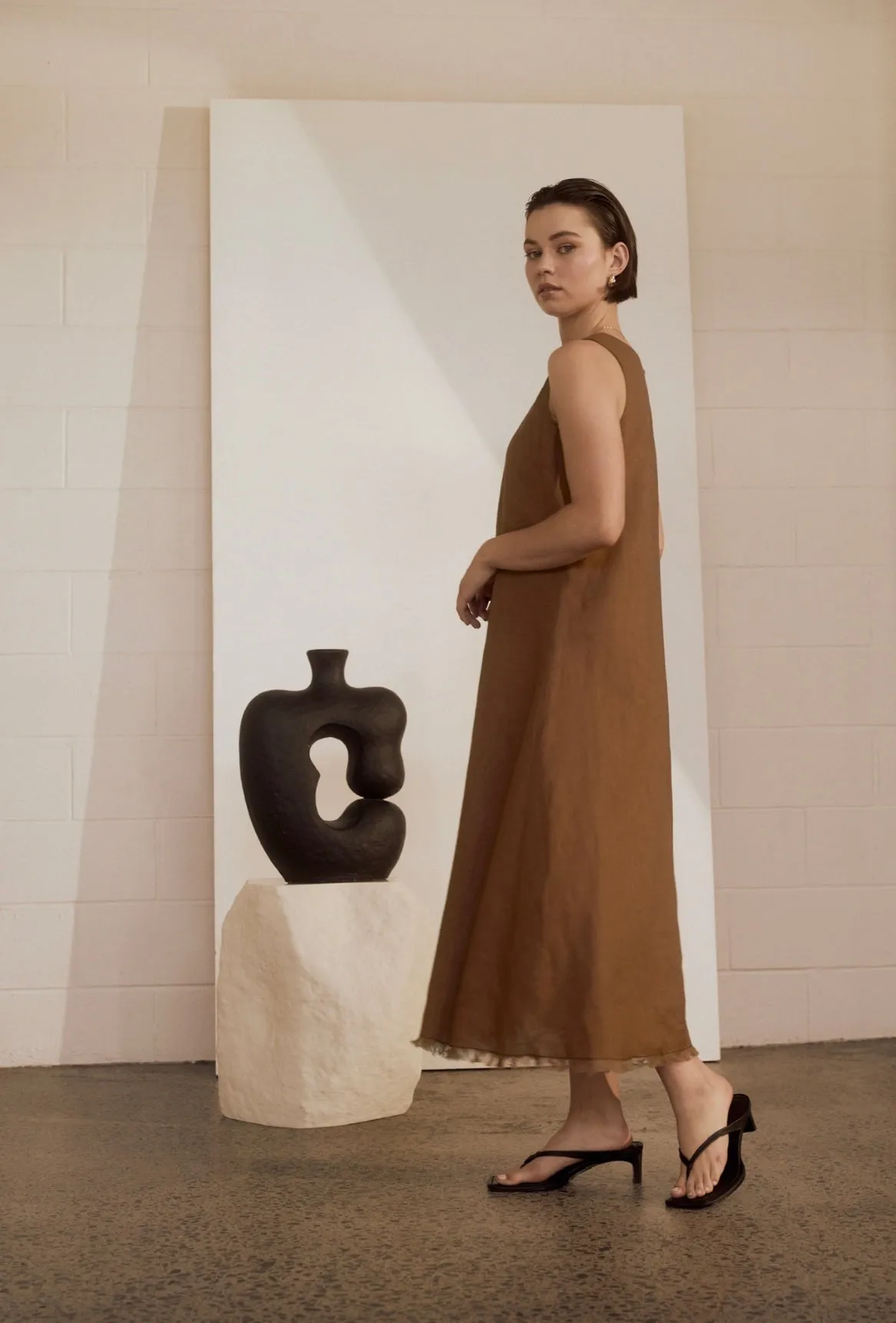 MARLOW FLORENCE LINEN DRESS BURNT UMBER