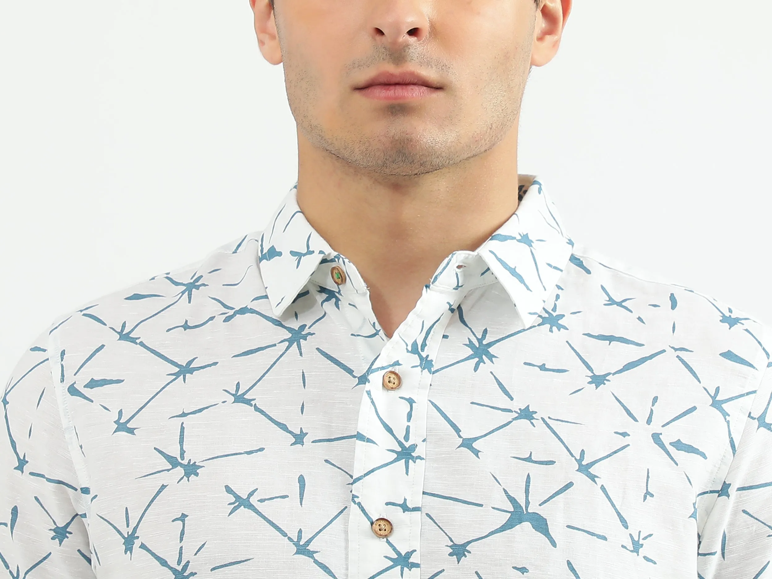Men Printed Spread Collar Shirt