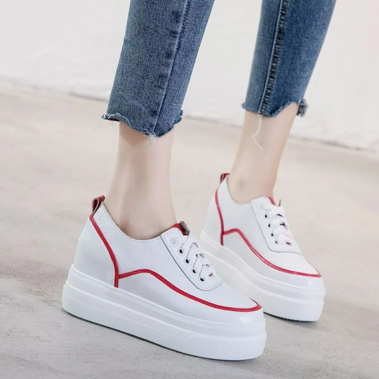 Petite Feet Inner Heel Leather Sneakers AP67