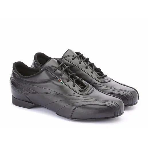 Sneaker / Black Leather