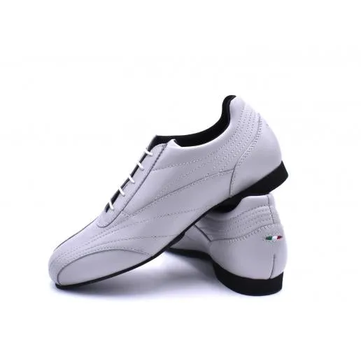 Sneaker / Grey Leather