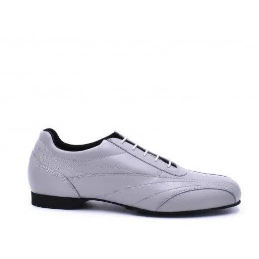 Sneaker / Grey Leather