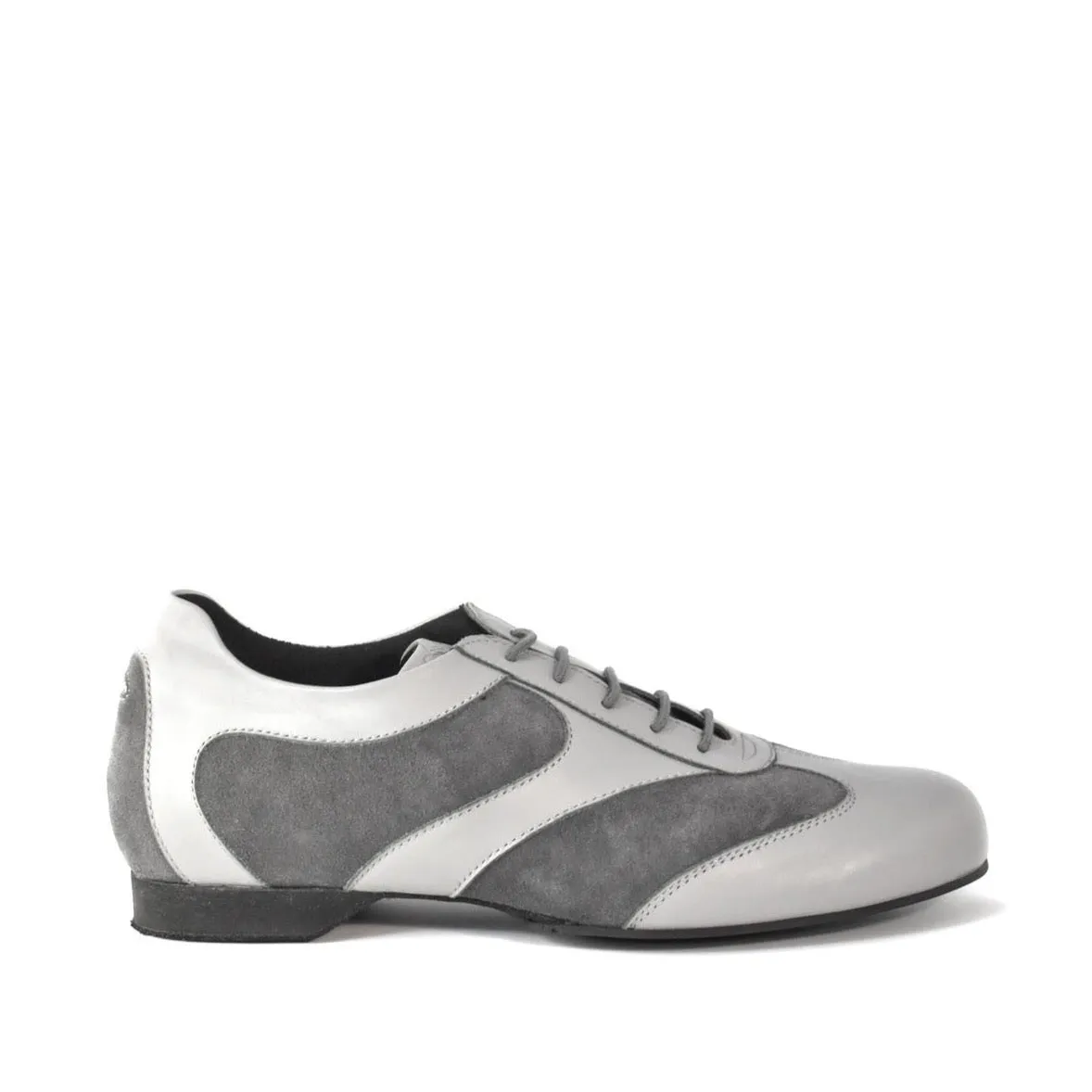 Sneaker / Grey Waves