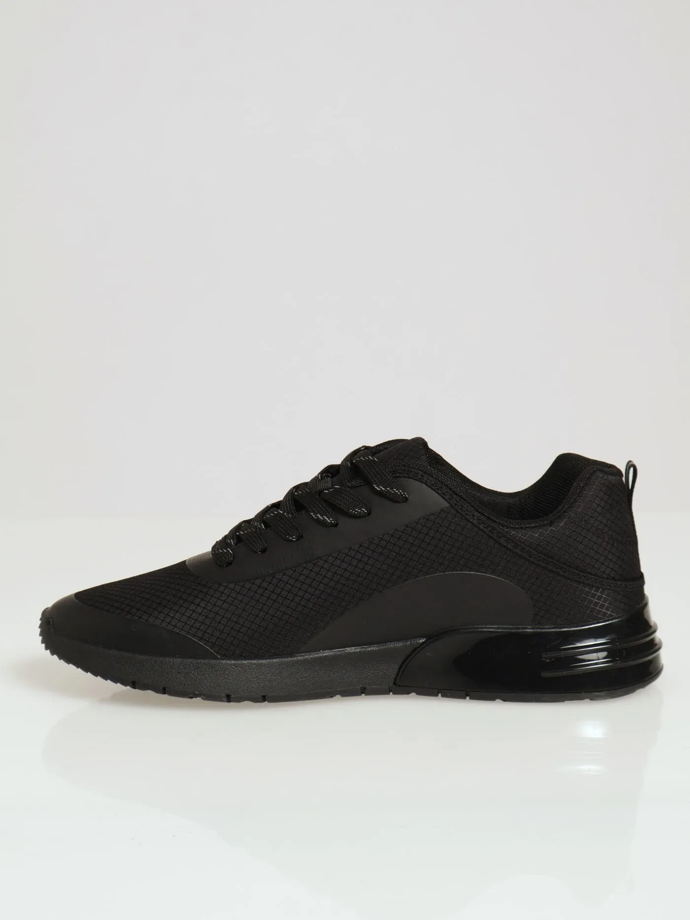 Trainer With Bubble On Sole - Black