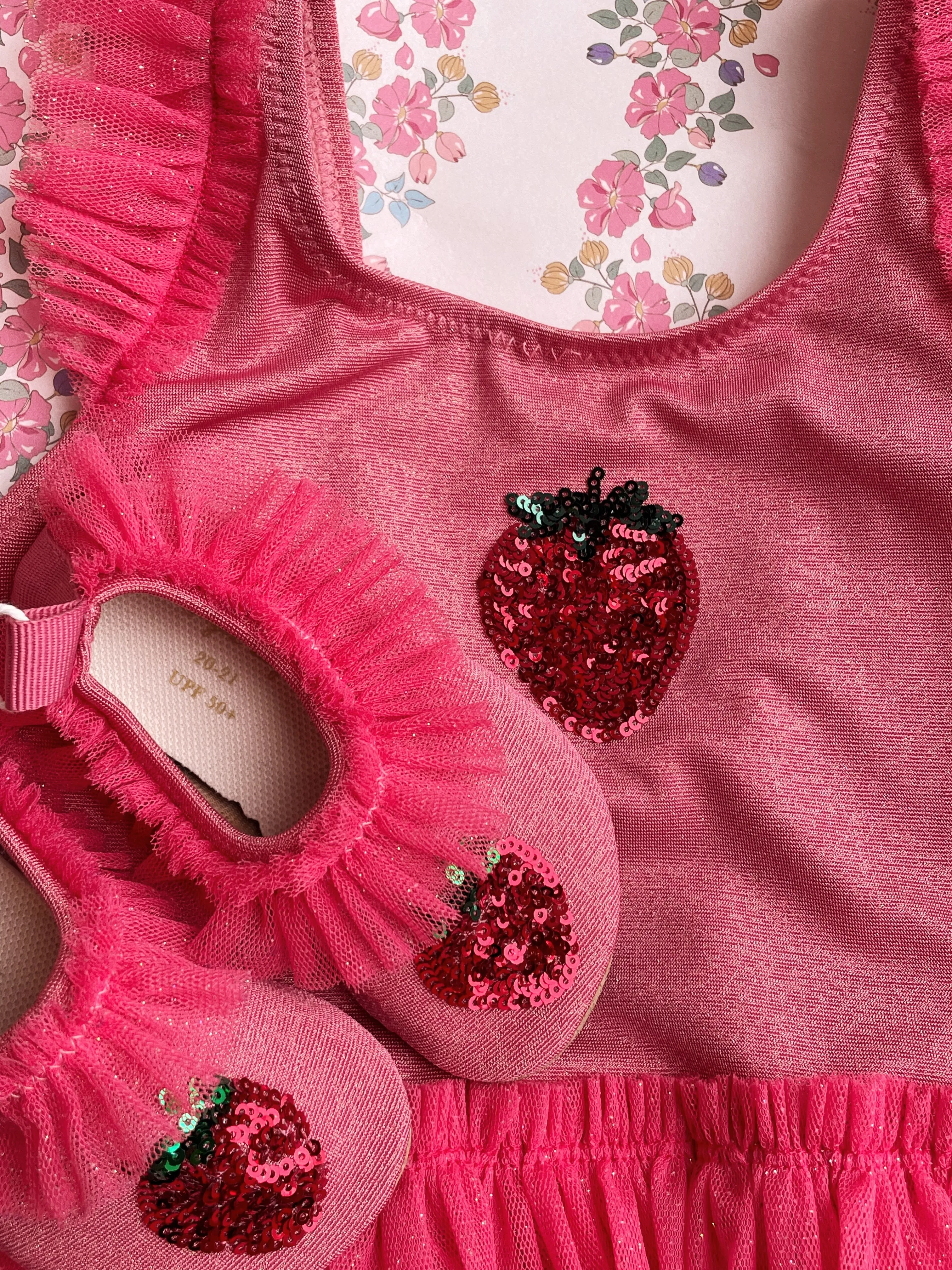 UV bathing shoes Amandine Rapture Rose