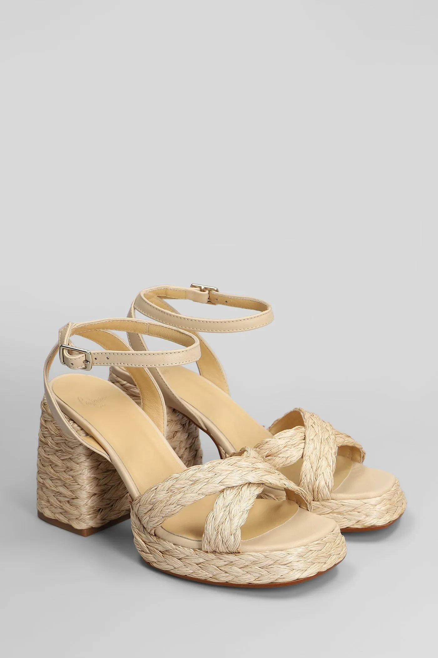 Valeriette-258 Sandals in beige leather and fabric