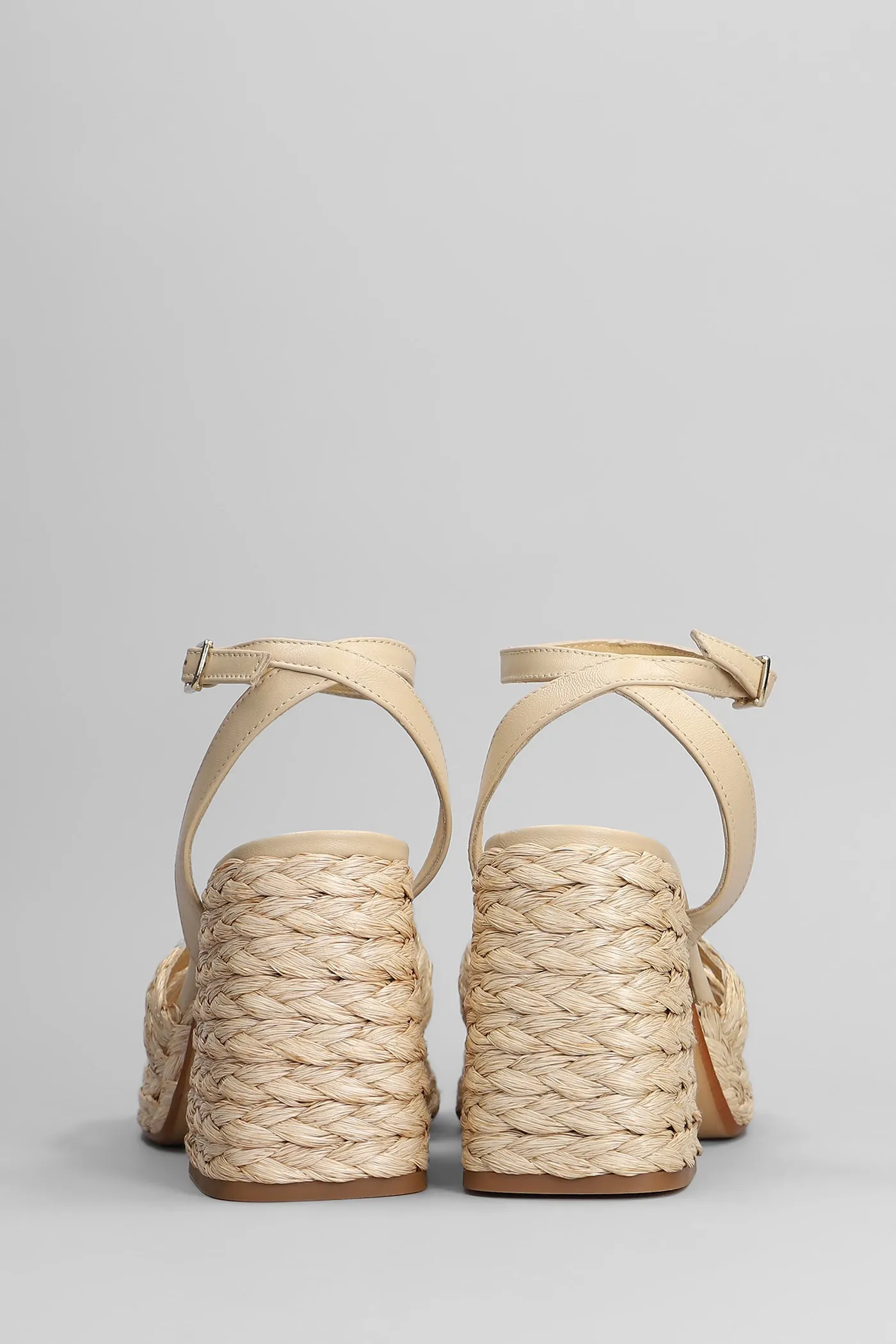 Valeriette-258 Sandals in beige leather and fabric