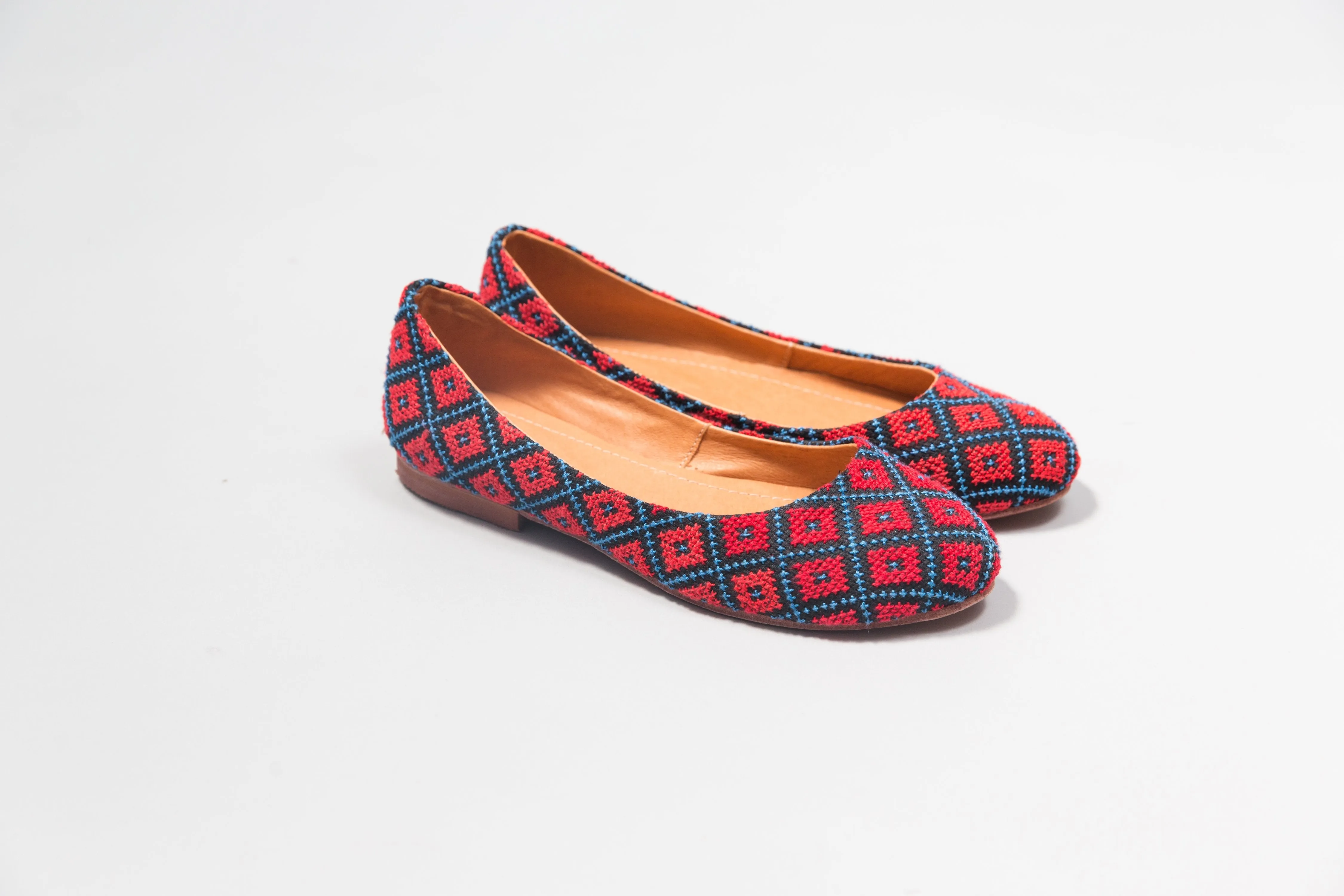 Yasmin Flat - Cardinal Red